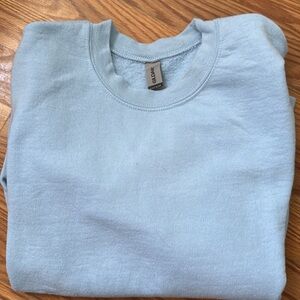 Light blue crewneck Size Small